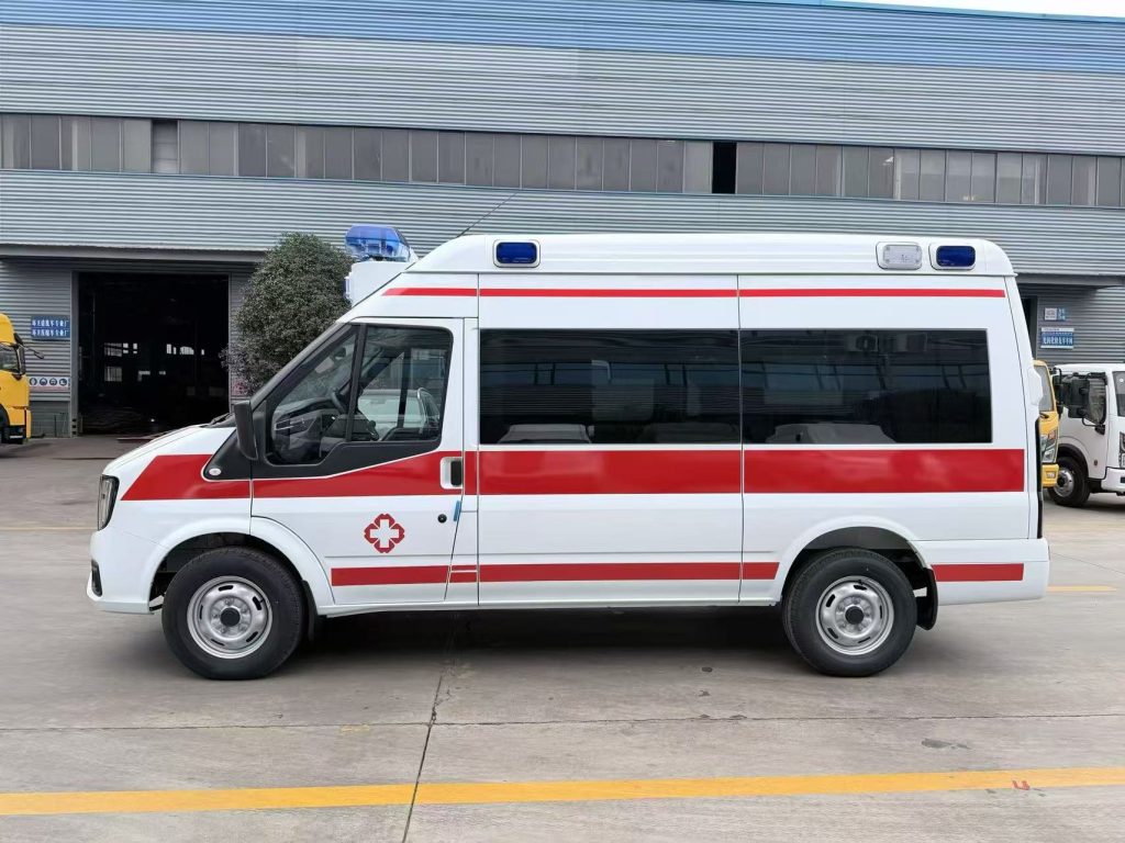 jmc fushun als ambulance side view