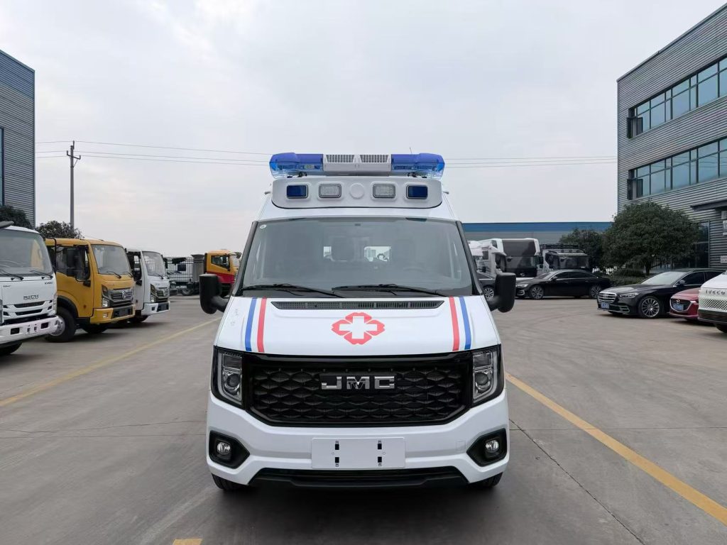 jmc fushun ambulance front view